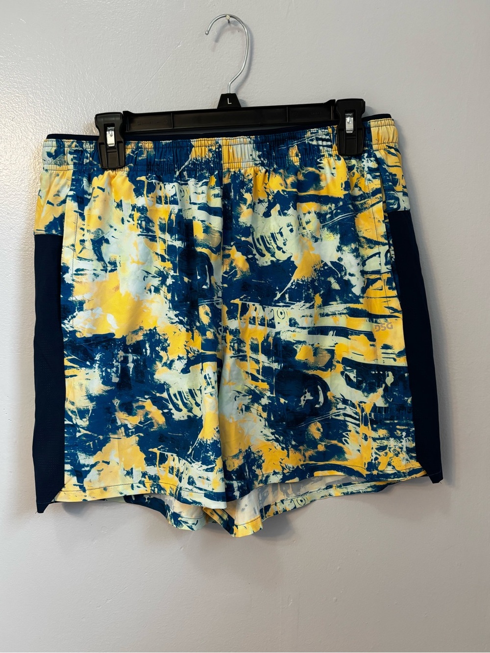 DSG Men's 5" Stride Shorts in Chaos Blue Gleam. Sz M. NWT
